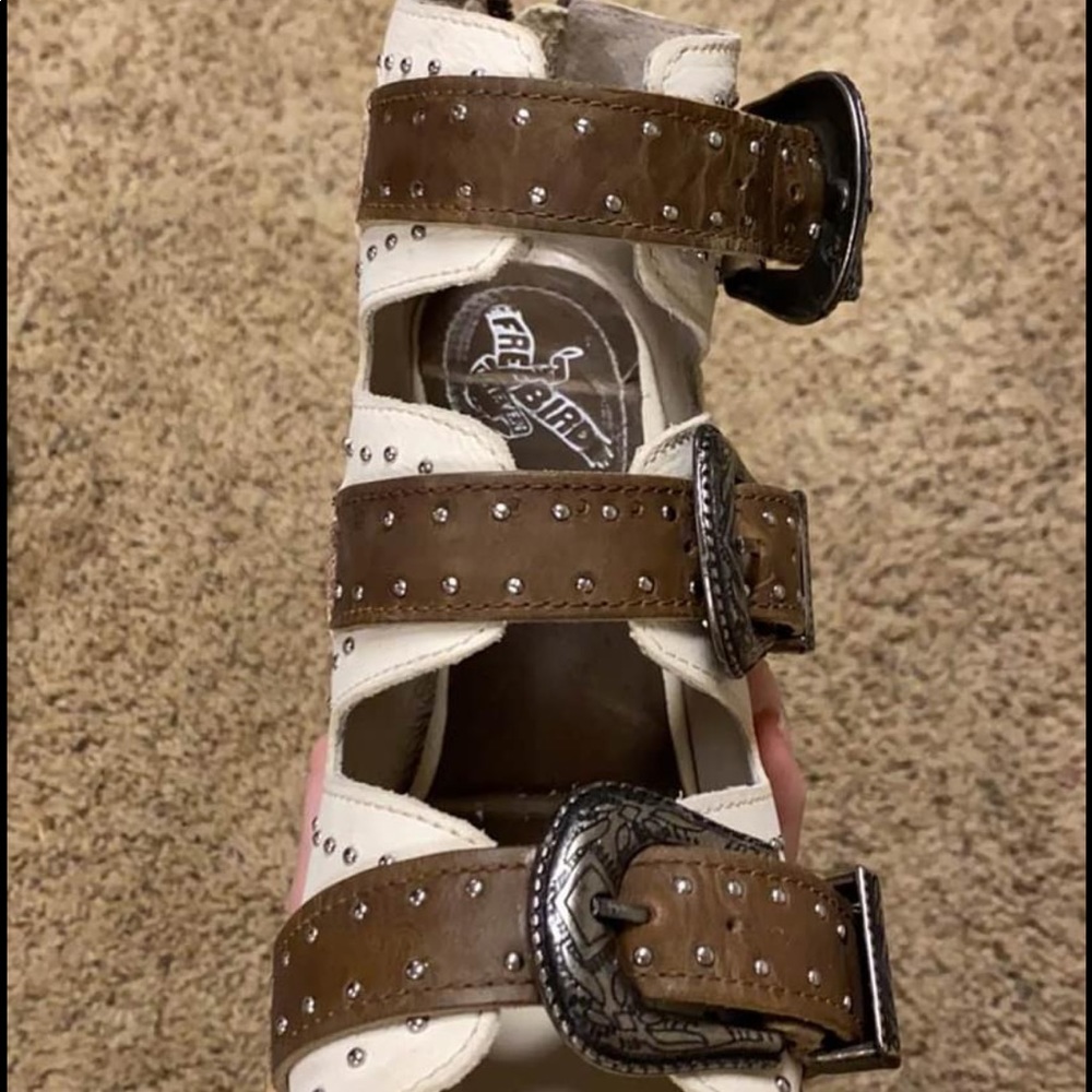 Brand New Freebird Violet. Size 8.